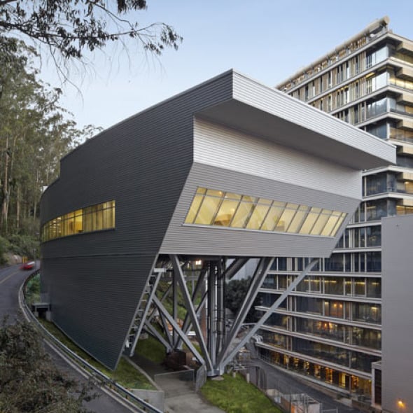 Laboratorios en la Universidad de California / Rafael Violy Arquitectos