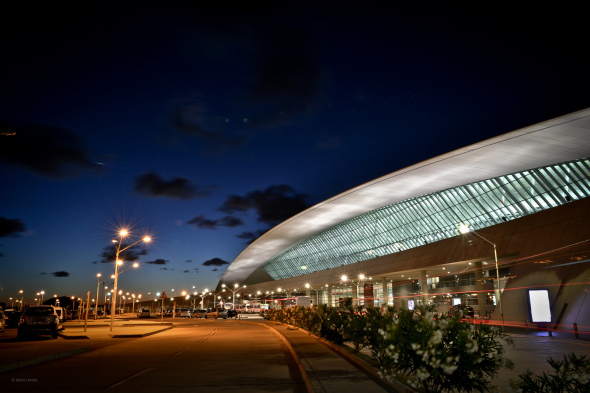 El primer aeropuerto autosuficiente será construido en Montevideo