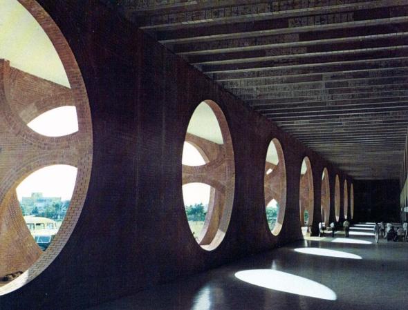 Charla de Arquitectos con Louis Kahn