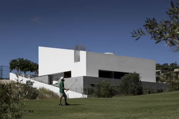 El código del concreto blanco en la arquitectura portuguesa