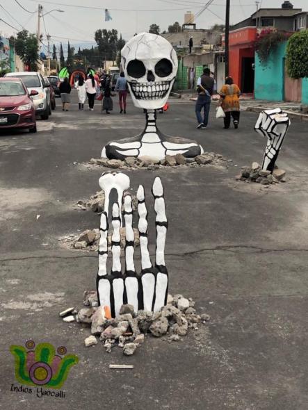 El esqueleto que sali de su tumba en una calle de la Ciudad de Mxico