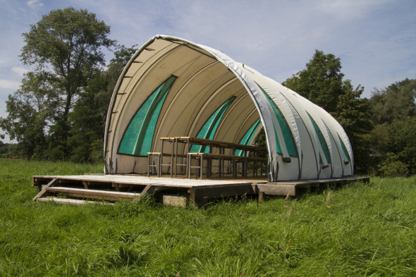 Pabelln Greenhouse, hecho de materiales reciclados / Studio Elmo Vermijs