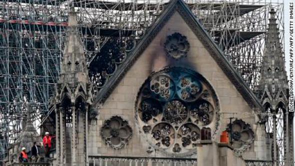 Lo que se perdi en el incendio de la catedral gtica ms famosa del mundo
