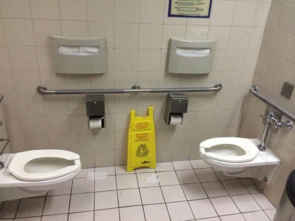 Limpieza en baños públicos y privados ¡Cuidados!